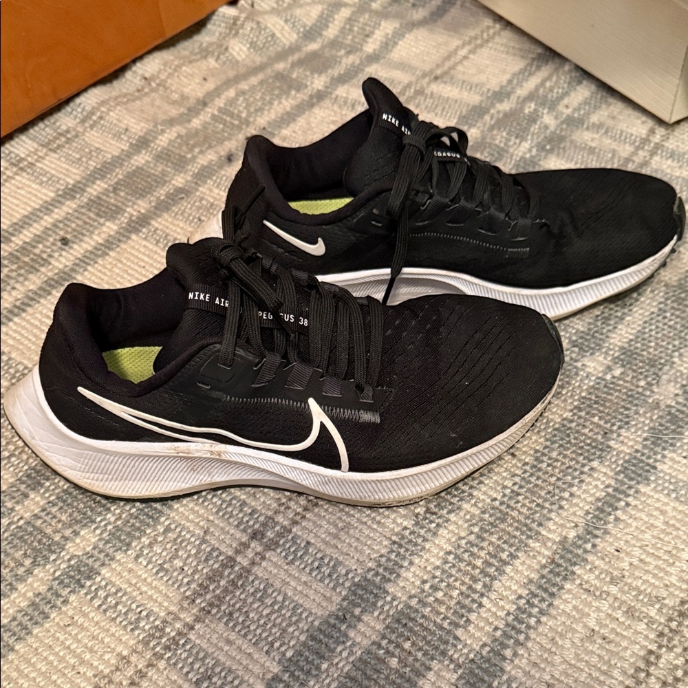 Nike women’s size 7